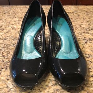 Peep toe jelly wedges